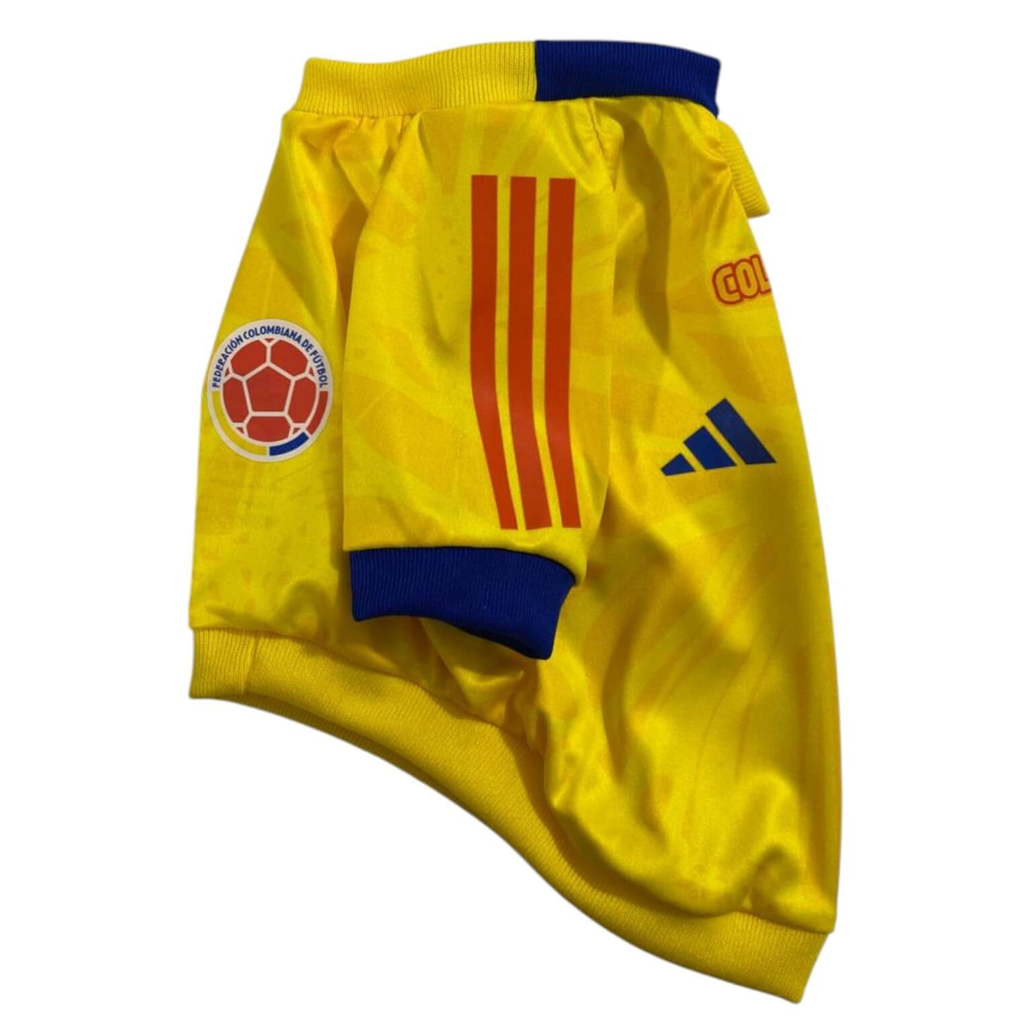  Camiseta Selección Colombia Mundial para perros y gatos 
en tela deportiva amarilla vista frontal - Animal Power Colombia

