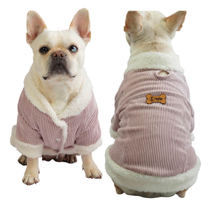 Chaqueta de pana rosada para perros y gatos vista frontal 
con marquilla Animal Power Colombia
